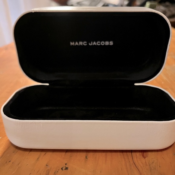 Brand New Marc Jacobs Sunglasses - Marc 163/S with white case, pouch, and cloth - Picture 8 of 9